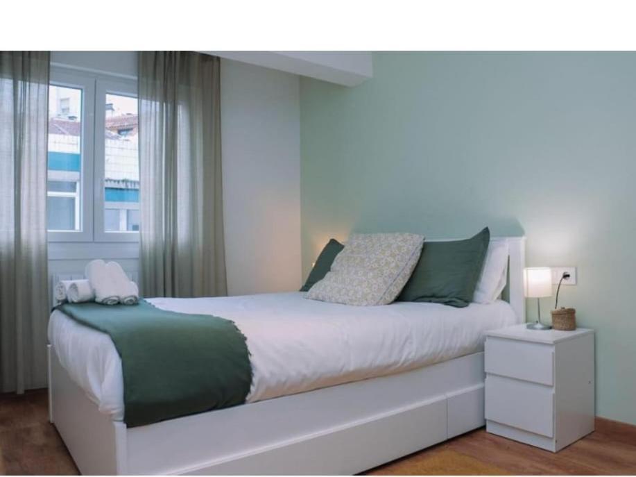 Piso Centrico Y Tranquilo Apartment Vigo Ngoại thất bức ảnh